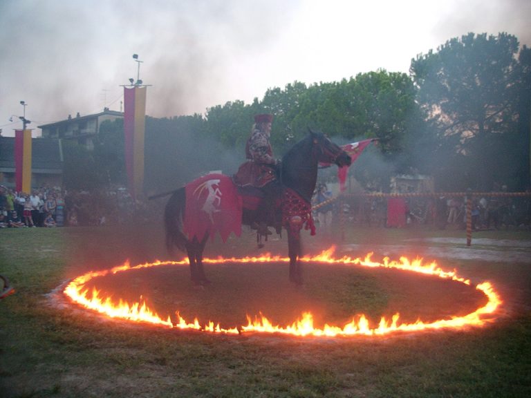 Rievocazione storica rinascimentale, Cormons (GO), Friuli Venezia Giulia, fotografo: non indicato, archivio ICPI