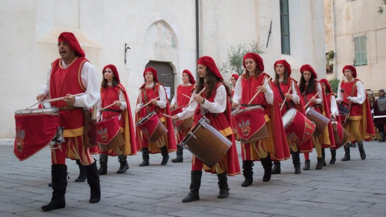 Viaggio nel Medioevo, Finalborgo - Finale Ligure (SV), Liguria, fotografo: Federico Di Pane, archivio ICPI Viaggio nel Medioevo, Finalborgo - Finale Ligure (SV), Liguria, fotografo: Federico Di Pane, archivio ICPI