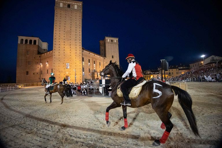 Palio dei borghi e giostra dell'oca di Fossano, Fossano (CN), Piemonte, fotografo: Comune di Fossano, archivio ICPI